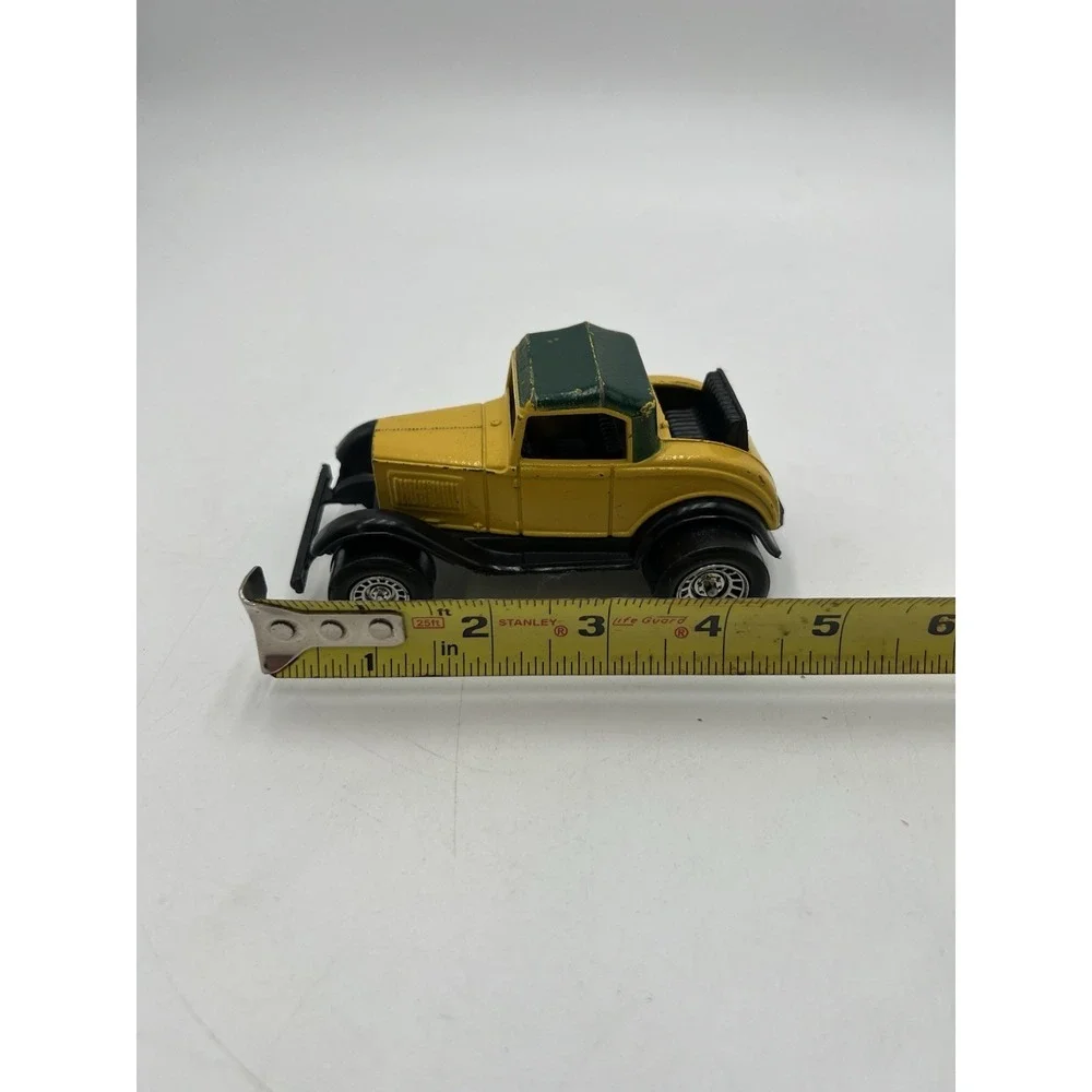 Vintage Ford Model A Roadster Yellow w/ Green Top Tootsie‎ Toy Made IN USA